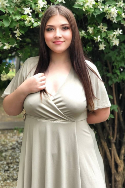 Karyna 20 years old Ukraine Cherkassy, Russian bride profile, meetbrides.online