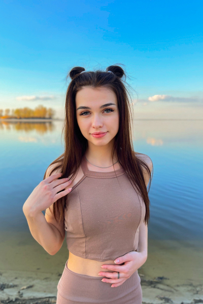 Yekatierina 21 years old Ukraine Cherkassy, Russian bride profile, meetbrides.online Yekatierina 21 years old Ukraine Cherkassy, Russian bride profile, meetbrides.online