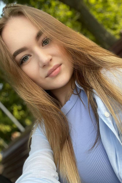Karina 22 years old Ukraine Cherkassy, Russian bride profile, meetbrides.online