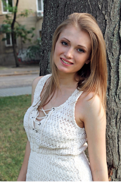 Olga 28 years old Ukraine Nikolaev, Russian bride profile, meetbrides.online