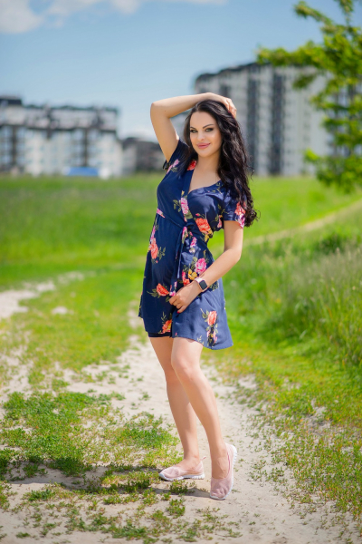 Ekaterina 33 years old Canada Calgary, Russian bride profile, meetbrides.online
