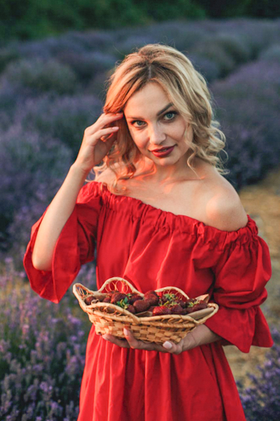 Anastasiya 31 years old Ukraine Kremenchug, Russian bride profile, meetbrides.online