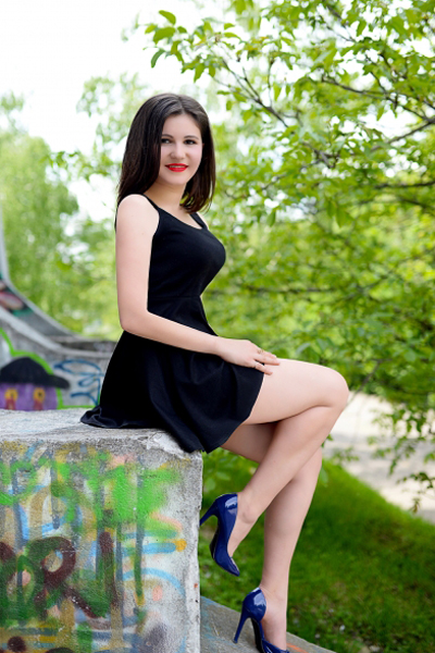 Inna 28 years old Ukraine Khmelnitsky, Russian bride profile, meetbrides.online