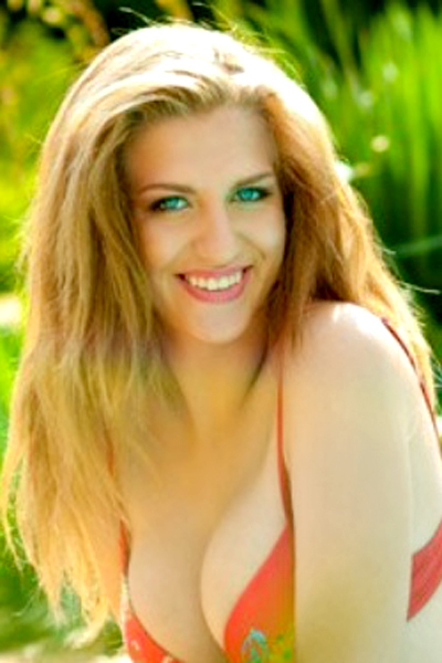 Irina 28 years old Ukraine Nikolaev, Russian bride profile, meetbrides.online