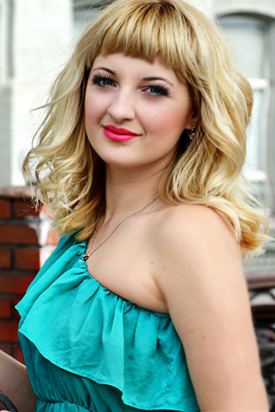 Yuliya 30 years old Ukraine Dnipro, Russian bride profile, meetbrides.online