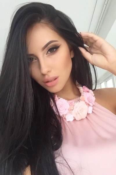 Darina 29 years old USA Los Angeles, Russian bride profile, meetbrides.online Darina 29 years old USA Los Angeles, Russian bride profile, meetbrides.online