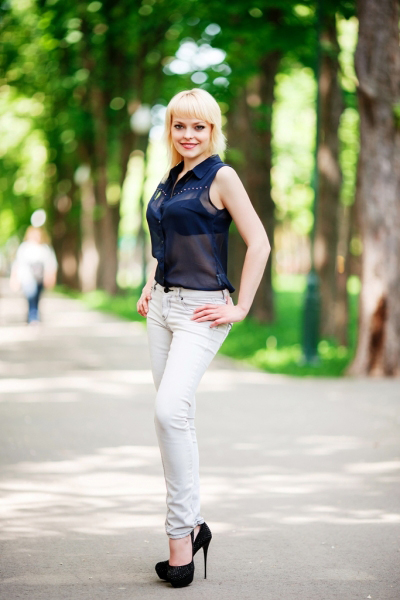 Yana 33 years old Ukraine Kharkov, Russian bride profile, meetbrides.online