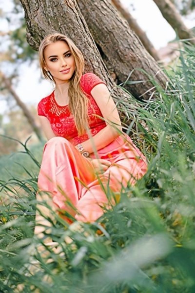 Viktoriya 30 years old Ukraine Mykolaiv, Russian bride profile, meetbrides.online