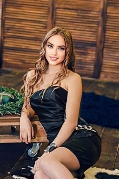 Viktoriya, 30