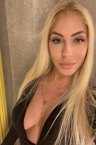 Marta, 33