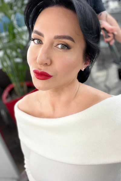 Jula, 49