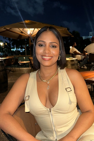 Casandra, 33