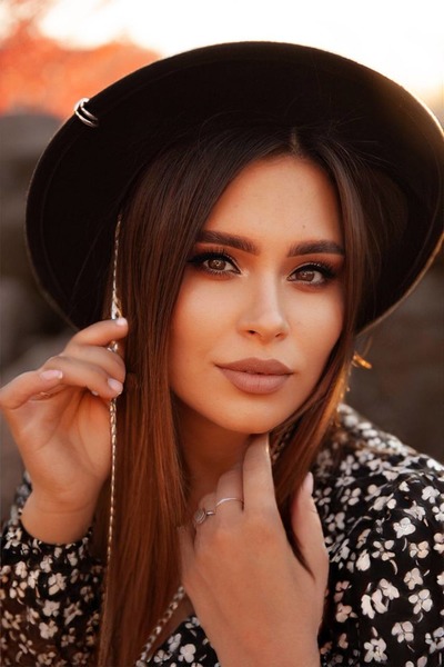 Lidiya, 30