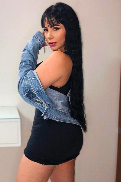 Melany, 28