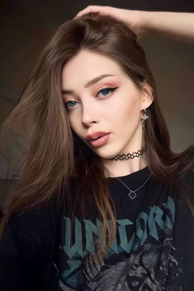 Maryana, 25