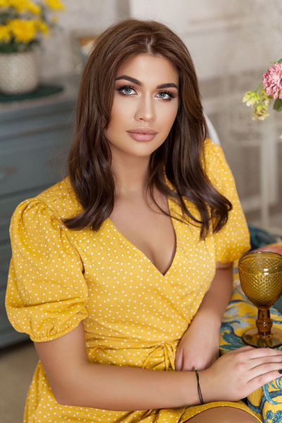 Ilona, 31