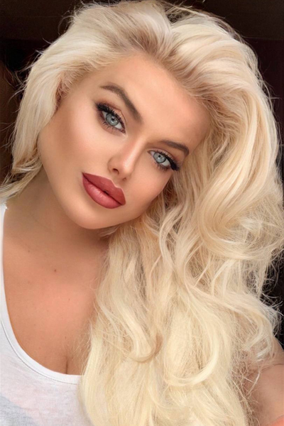 Yuliya, 35
