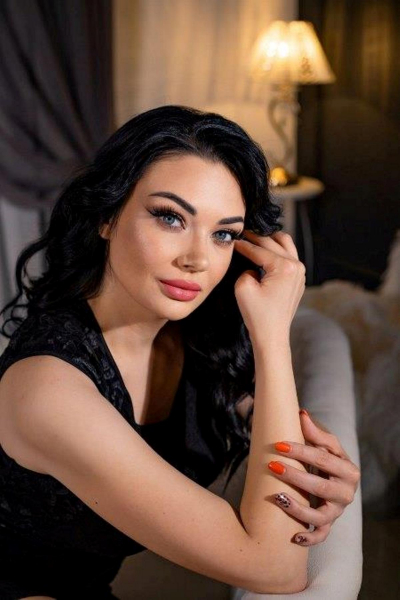 Alina, 35
