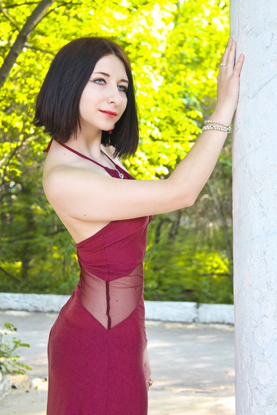 Marina 27 years old Ukraine Nikolaev, Russian bride profile, meetbrides.online