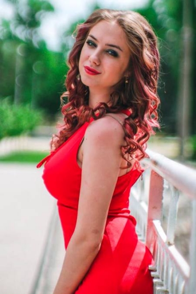 Irina 26 years old Ukraine Zaporozhye, Russian bride profile, meetbrides.online