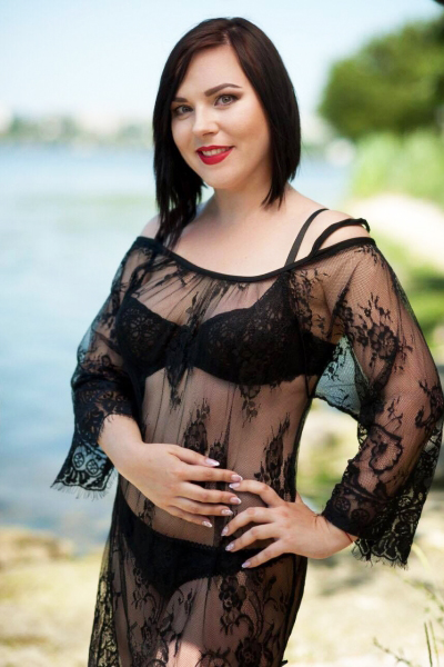 Irina 37 years old Ukraine Nikolaev, Russian bride profile, meetbrides.online