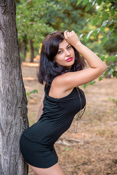 Yuliya 30 years old Ukraine Nikolaev, Russian bride profile, meetbrides.online