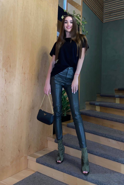 Viktoriya 26 years old Ukraine Kryvyi Rih, Russian bride profile, meetbrides.online