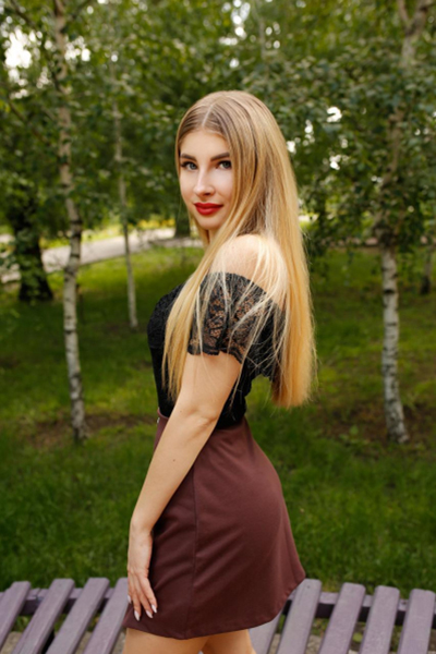 Ekaterina 26 years old Ukraine Zaporozhye, Russian bride profile, meetbrides.online