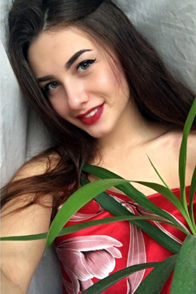 Vlada 24 years old Ukraine Cherkassy, Russian bride profile, meetbrides.online