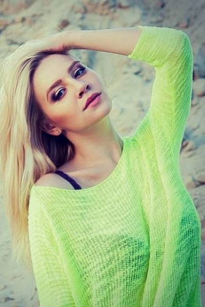 Yuliya 33 years old Ukraine Kharkiv, Russian bride profile, meetbrides.online