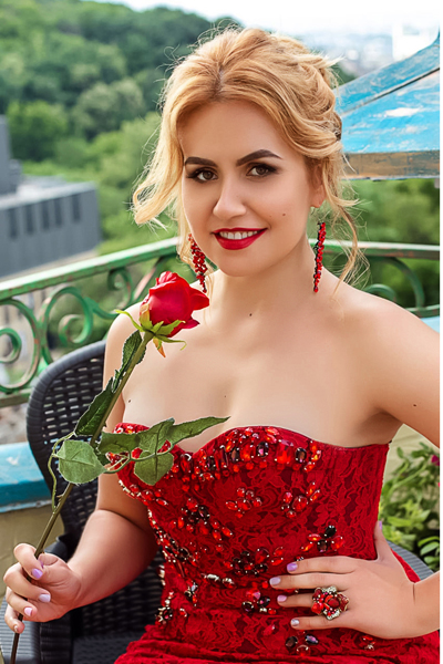 Yuliya 33 years old Ukraine Cherkassy, Russian bride profile, meetbrides.online