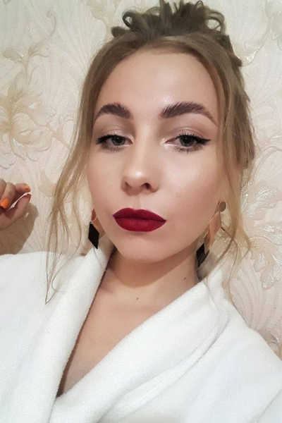 Anastasiya 22 years old Ukraine Nikolaev, Russian bride profile, meetbrides.online