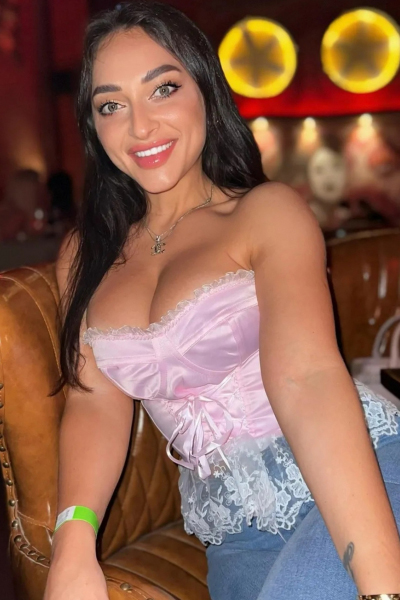 Yuliya 37 years old U.A.E. Dubai, Russian bride profile, meetbrides.online