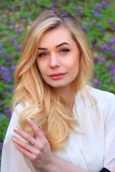 Svetlana 24 years old Ukraine Cherkassy, Russian bride profile, meetbrides.online