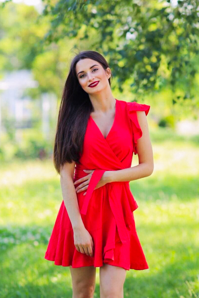 Anastasiya 25 years old Ukraine Zaporozhye, Russian bride profile, meetbrides.online