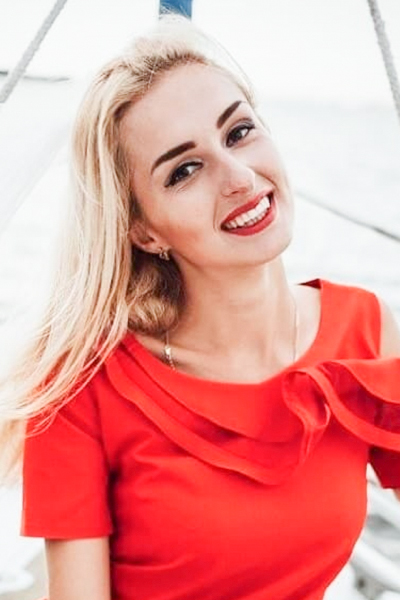 Kateryna 31 years old Ukraine Cherkassy, Russian bride profile, meetbrides.online