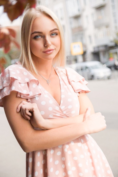 Anastasiya 27 years old Ukraine Kharkov, Russian bride profile, meetbrides.online