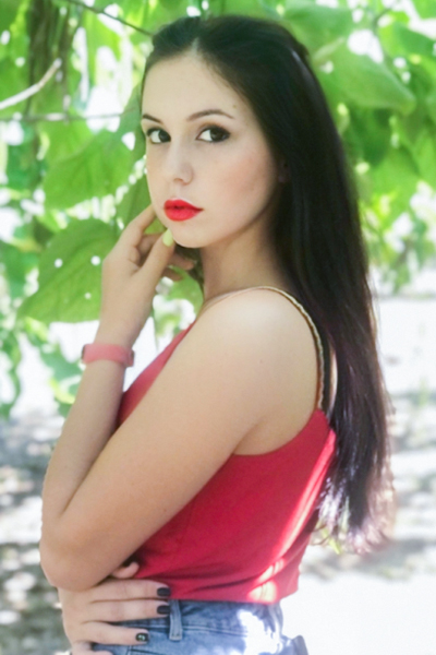 Diana 20 years old Ukraine Nikolaev, Russian bride profile, meetbrides.online
