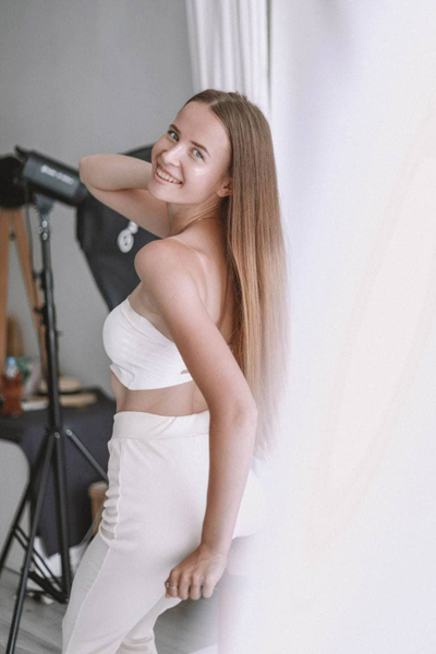 Svetlana 20 years old Ukraine Melitopol, Russian bride profile, meetbrides.online
